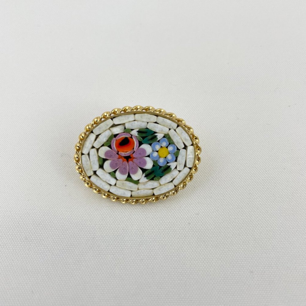 Micro Mosaic White Flower Brooch MM28